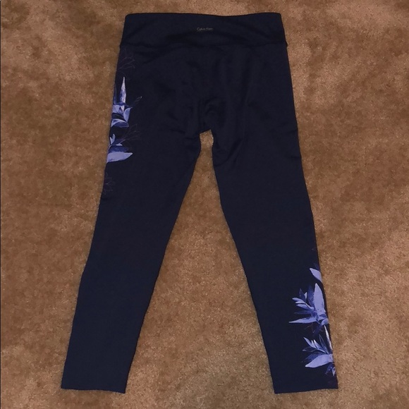 Calvin Klein Performance Wear - Picture 3 of 5